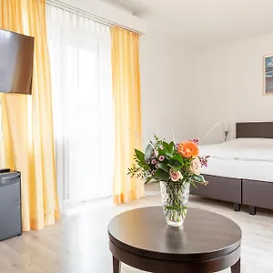 Alexander Hotel